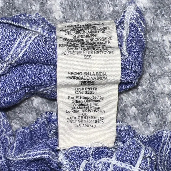 Free People Smock Around Striped Cropped Blouse Top Blue Bell Sleeves Medium - Picture 6 of 7